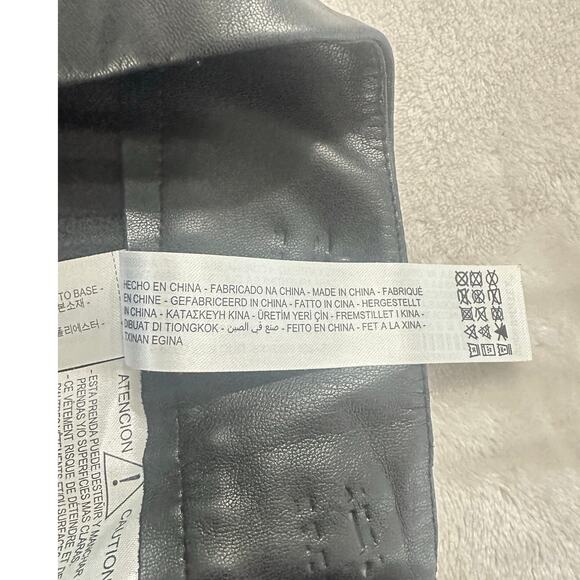 Zara Pleated Mini Skirt Women's XS Black Vegan Leather Button Accent - Picture 7 of 12